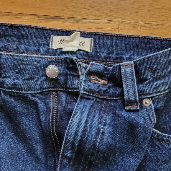 Like New Madewell Arc (Barrel / Balloon Shape) Jeans In Owsley Wash - Picture 4 of 9